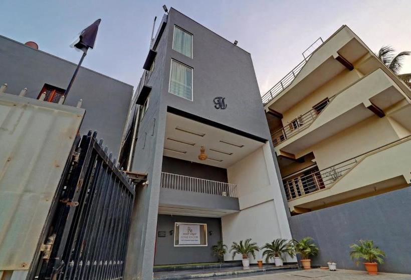 בית מלון כפרי Townhouse 1178 Royal Encore