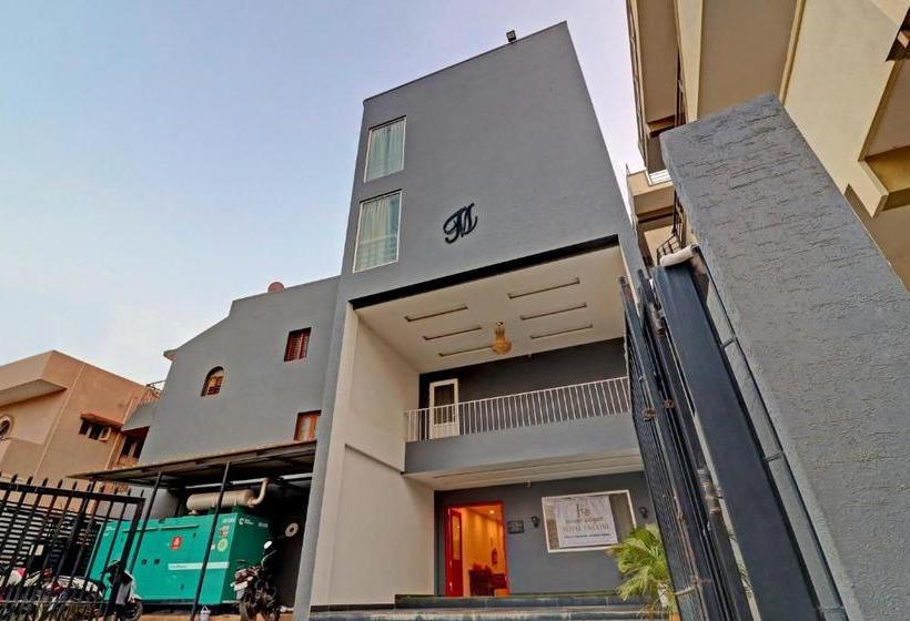 בית מלון כפרי Townhouse 1178 Royal Encore