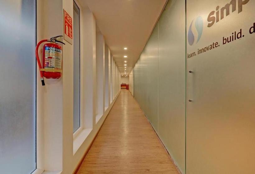 בית מלון כפרי Townhouse 1178 Royal Encore