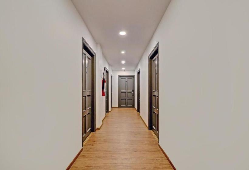 בית מלון כפרי Townhouse 1178 Royal Encore