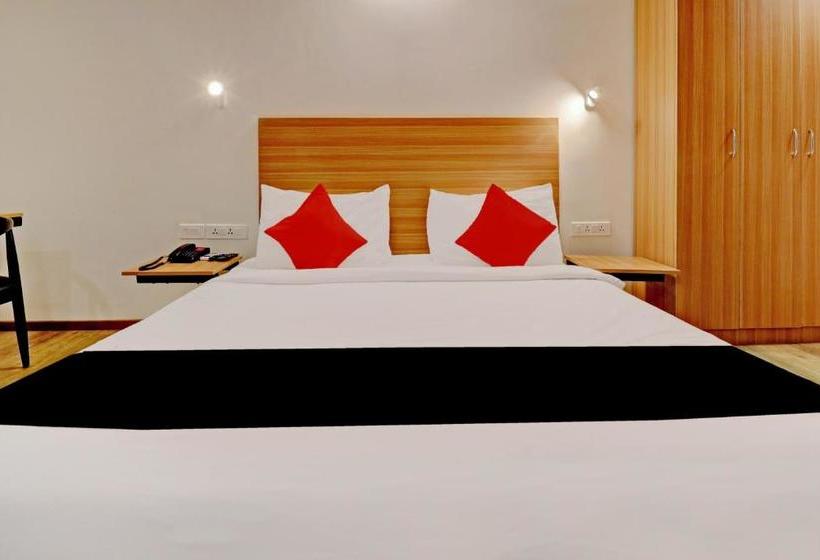 בית מלון כפרי Townhouse 1178 Royal Encore