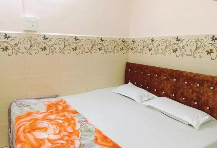 ホテル Colva Beach Xaviers Guest House