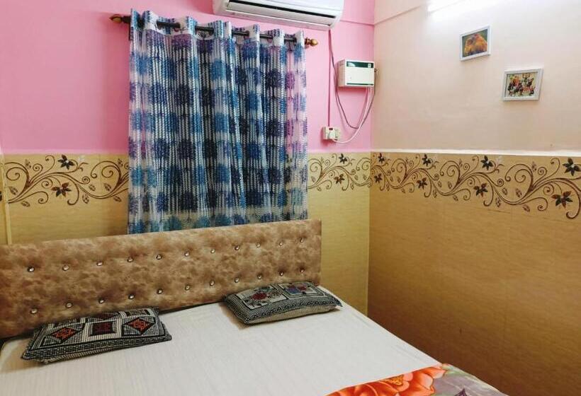 בית מלון כפרי Colva Beach Xaviers Guest House