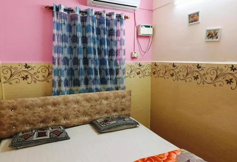 ホテル Colva Beach Xaviers Guest House