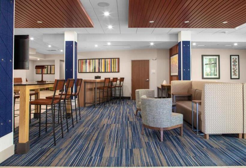 فندق Holiday Inn Express   Wells Ogunquit Kennebunk, An Ihg