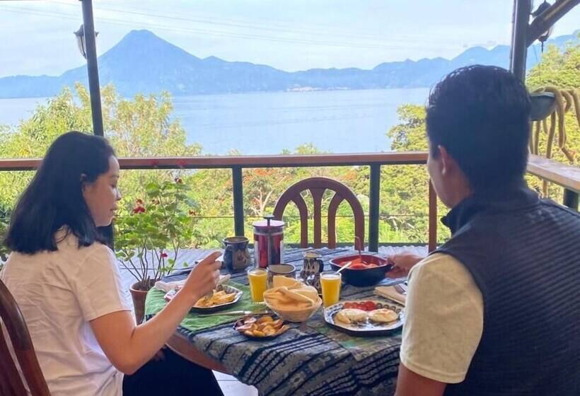 هتل Jenna S River Bed & Breakfast