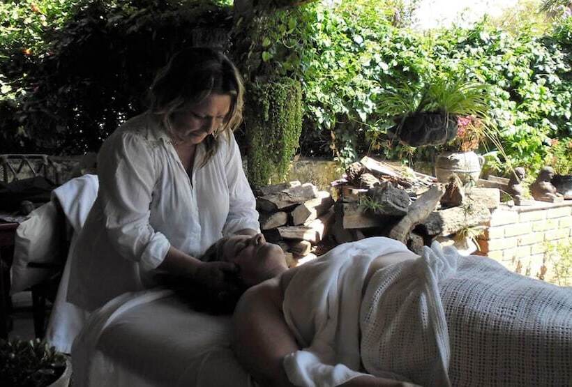 هتل Jenna S River Bed & Breakfast