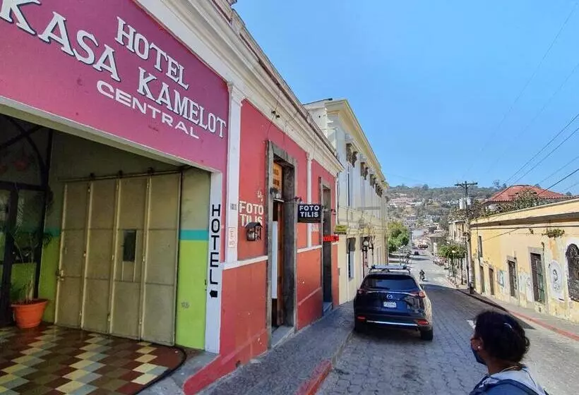 هتل Kasa Kamelot Central