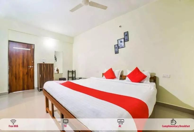 ホテル Oyo 29422 Navdurga Holiday Stay