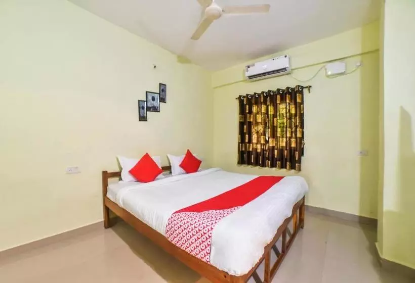 ホテル Oyo 29422 Navdurga Holiday Stay