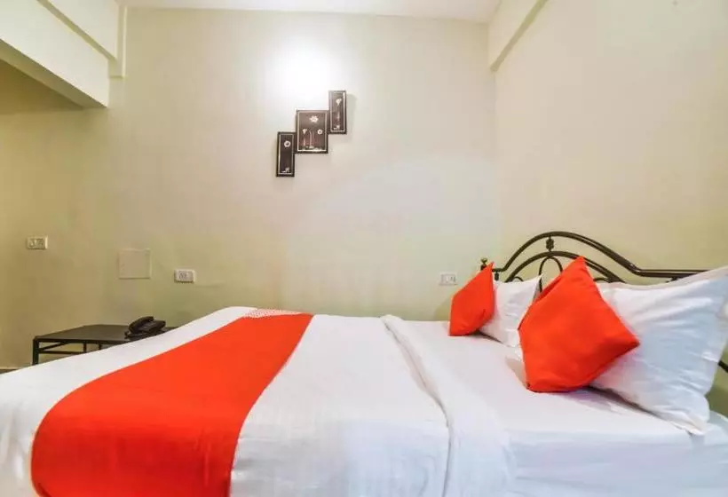ホテル Oyo 29422 Navdurga Holiday Stay