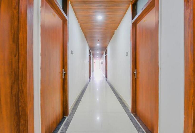 Super Hotel O Baran Road Kota