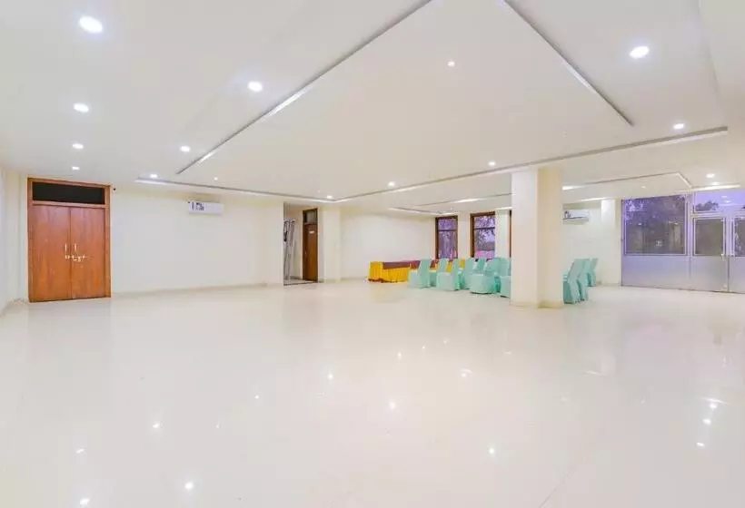 Super Hotel O Baran Road Kota