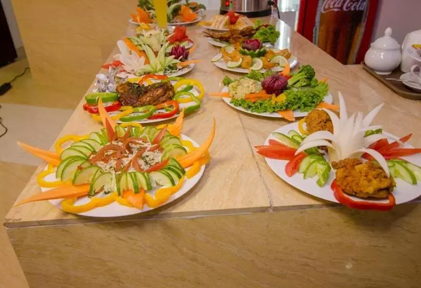 هتل Progati Inn
