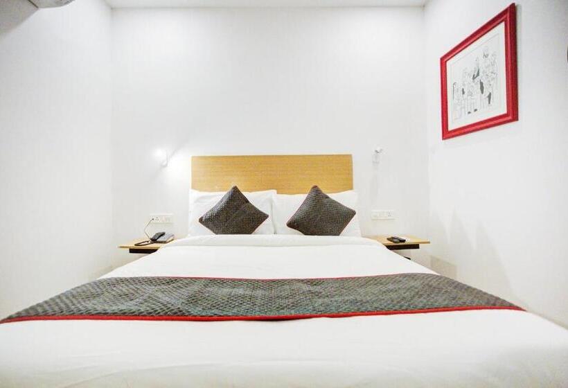 Hotel Super Townhouse Townhouse Atal Chowk Indirapuram Ghaziabad