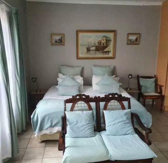 پانسیون Heidi's Place Guesthouse