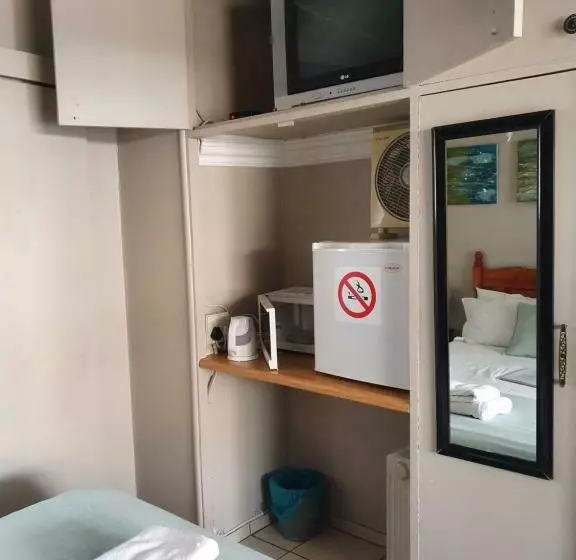 پانسیون Heidi's Place Guesthouse