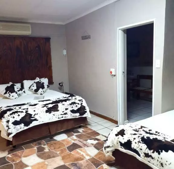 پانسیون Heidi's Place Guesthouse