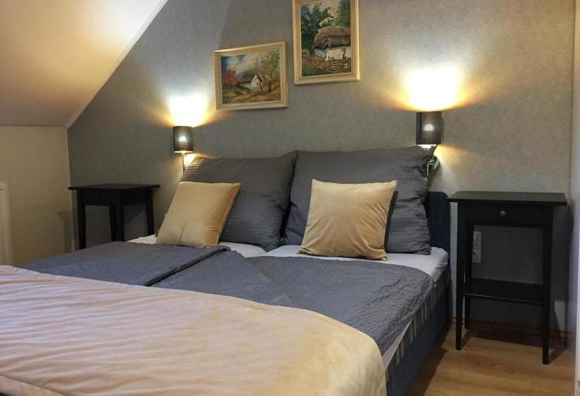 مبيت وإفطار Kikerics Vendégház