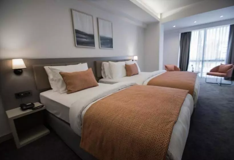 Dovv Hotel Busıness