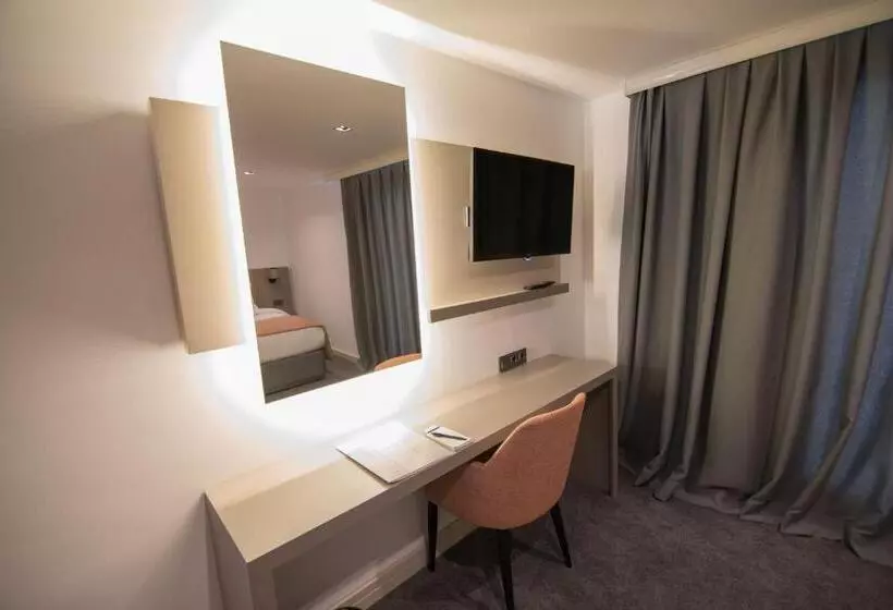 Dovv Hotel Busıness