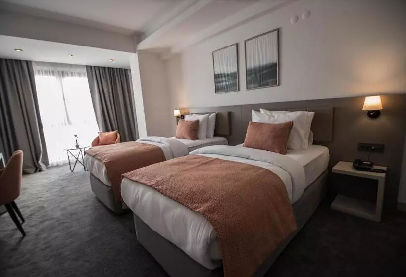 Dovv Hotel Busıness