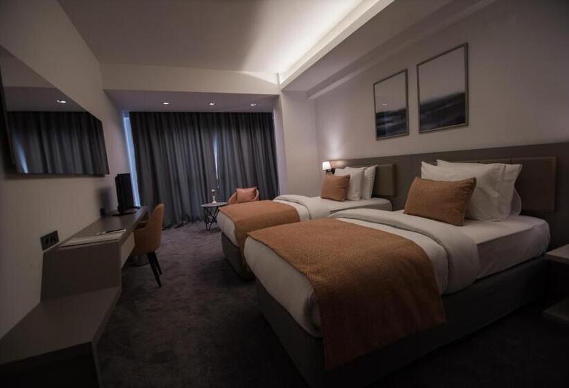 Dovv Hotel Busıness