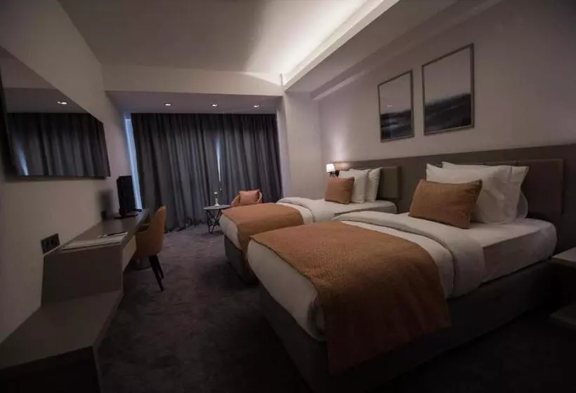 Dovv Hotel Busıness