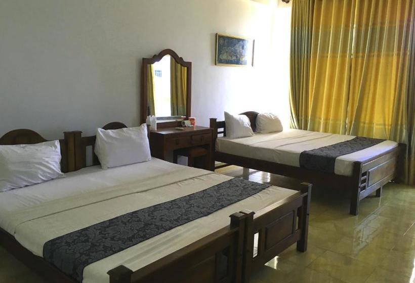 فندق Chilaw City