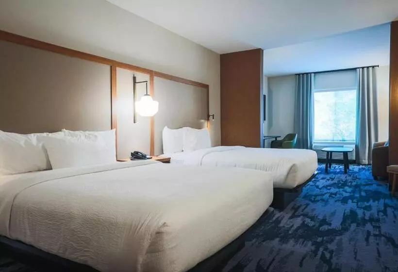 Hotelli Fairfield Inn & Suites Marquette