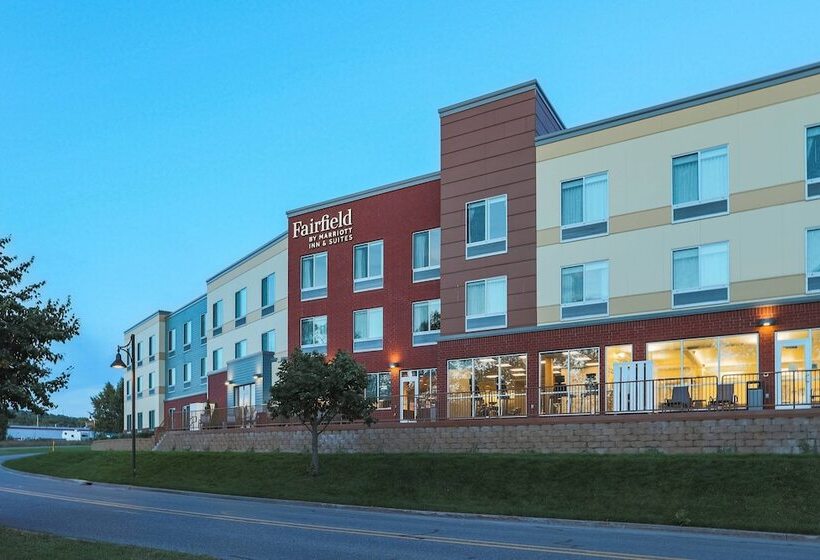 酒店 Fairfield Inn & Suites Marquette