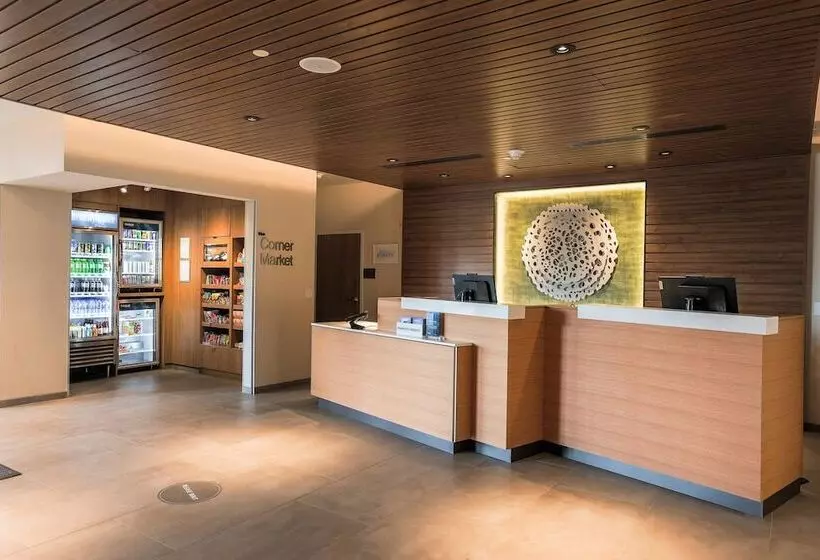 Hotelli Fairfield Inn & Suites Marquette