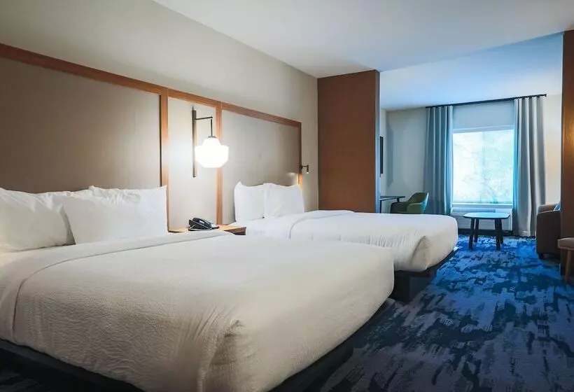 Hotelli Fairfield Inn & Suites Marquette