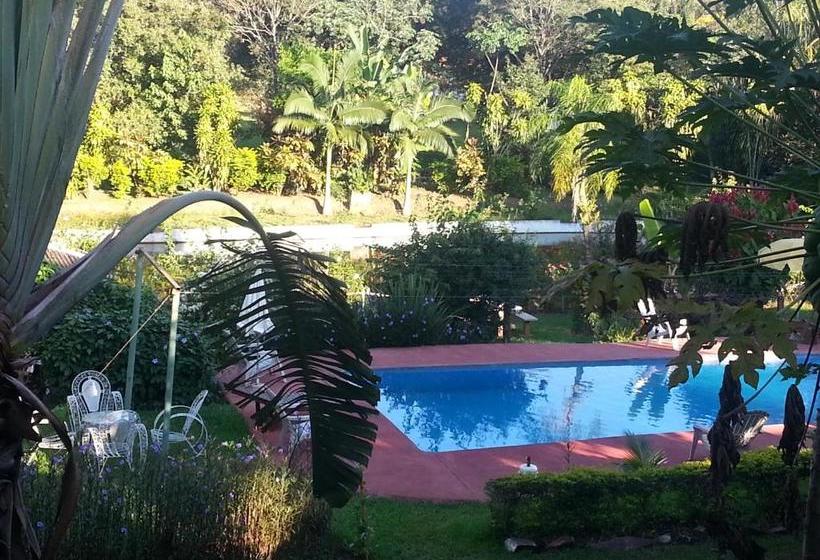 Hotel Y Residencial Amigos