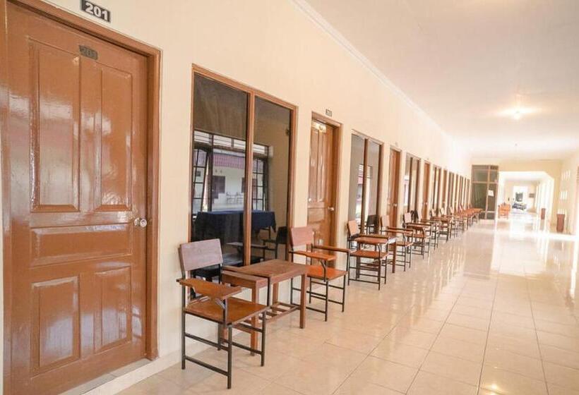 בית מלון כפרי Reddoorz Near Kampus 3 Uty Yogyakarta