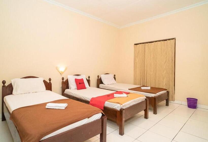 בית מלון כפרי Reddoorz Near Kampus 3 Uty Yogyakarta