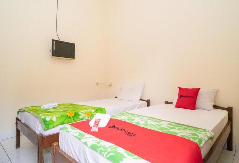 בית מלון כפרי Reddoorz Near Kampus 3 Uty Yogyakarta