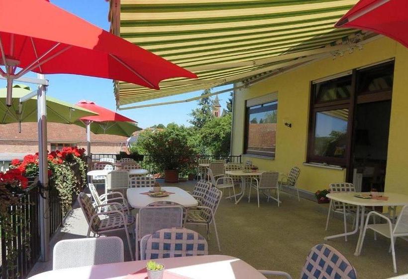 בית מלון כפרי & Restaurant Krone