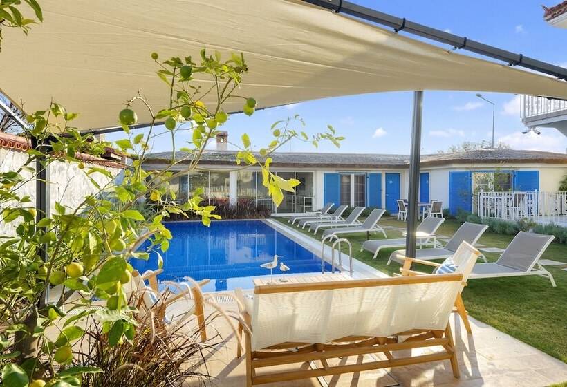 Rhodium Hotel Alaçatı