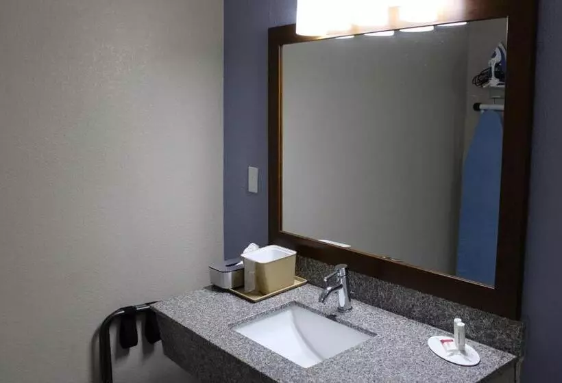 Hotelli Super 8 By Wyndham Morganton