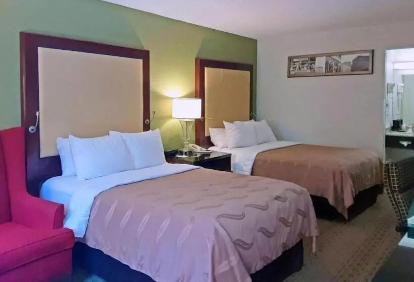 Hotelli Super 8 By Wyndham Morganton