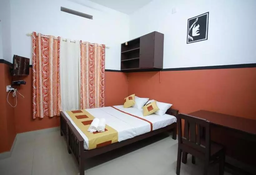 ホテル Valiyaparambil Residency
