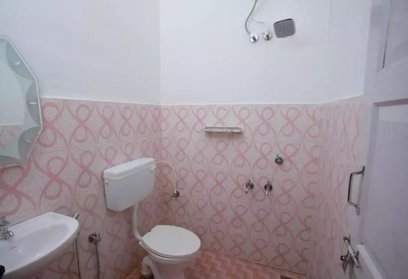 ホテル Valiyaparambil Residency