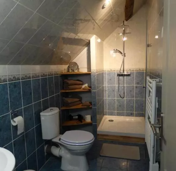 Majatalo Aux Champs Des Châteaux