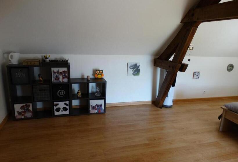 ペンション Aux Champs Des Châteaux