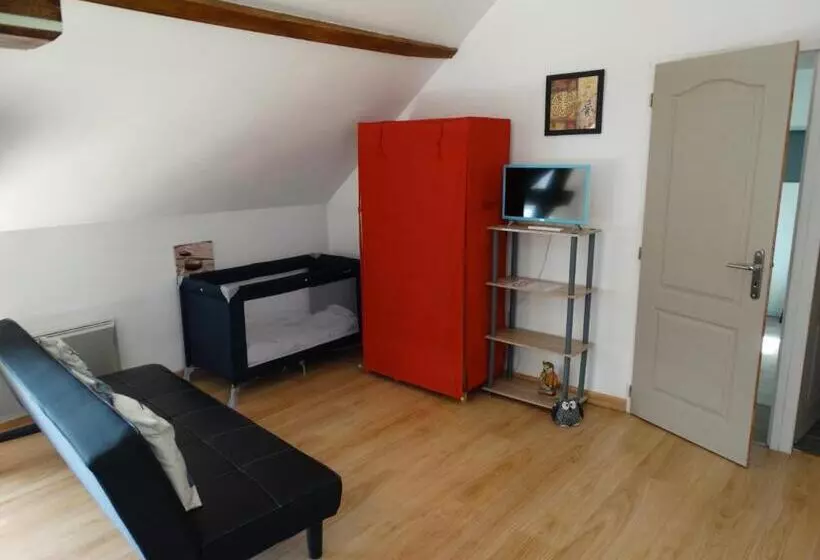 Majatalo Aux Champs Des Châteaux