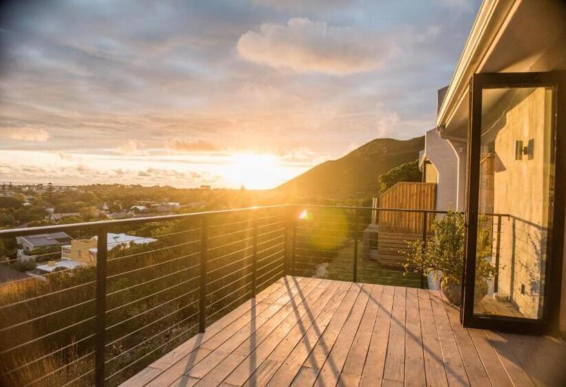 פנסיון Ridge House