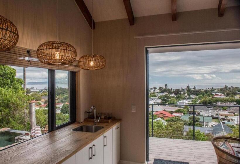 פנסיון Ridge House