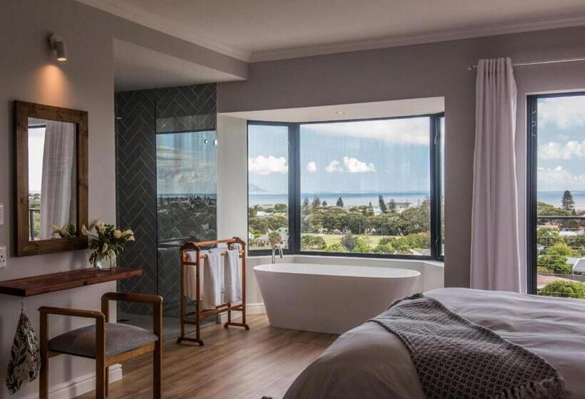 פנסיון Ridge House