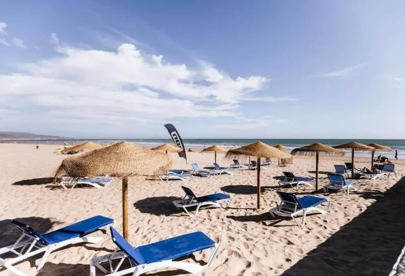 Hotelli 6 Grifos Habitaciones Turísticas